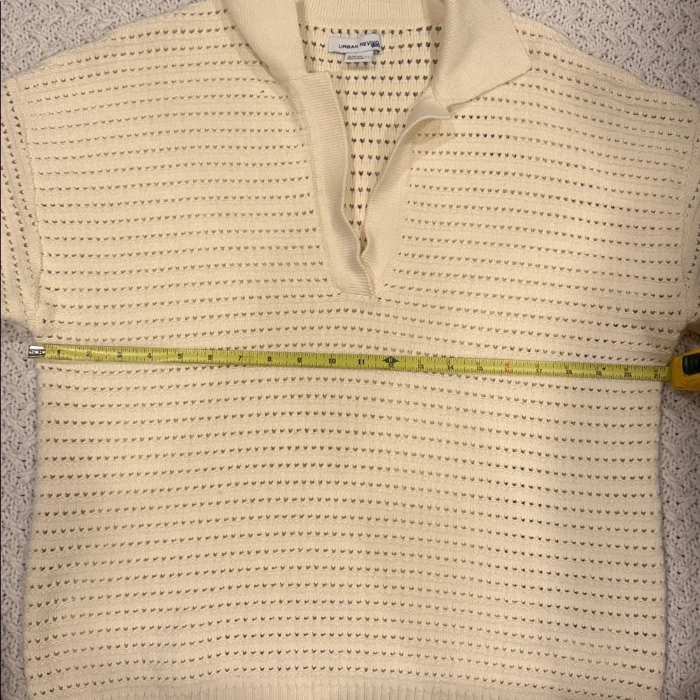 URBAN REVIVO WOMENS XS BLOUSE EMBROIDERY CREAM COLOR